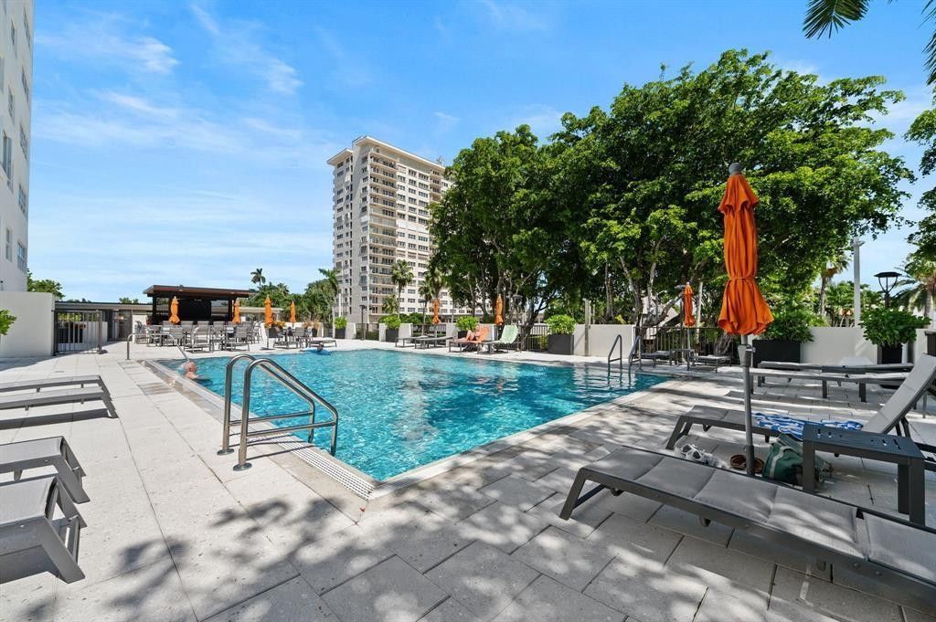 340 Sunset Drive, Unit 401, Fort Lauderdale, FL 33301 Photo