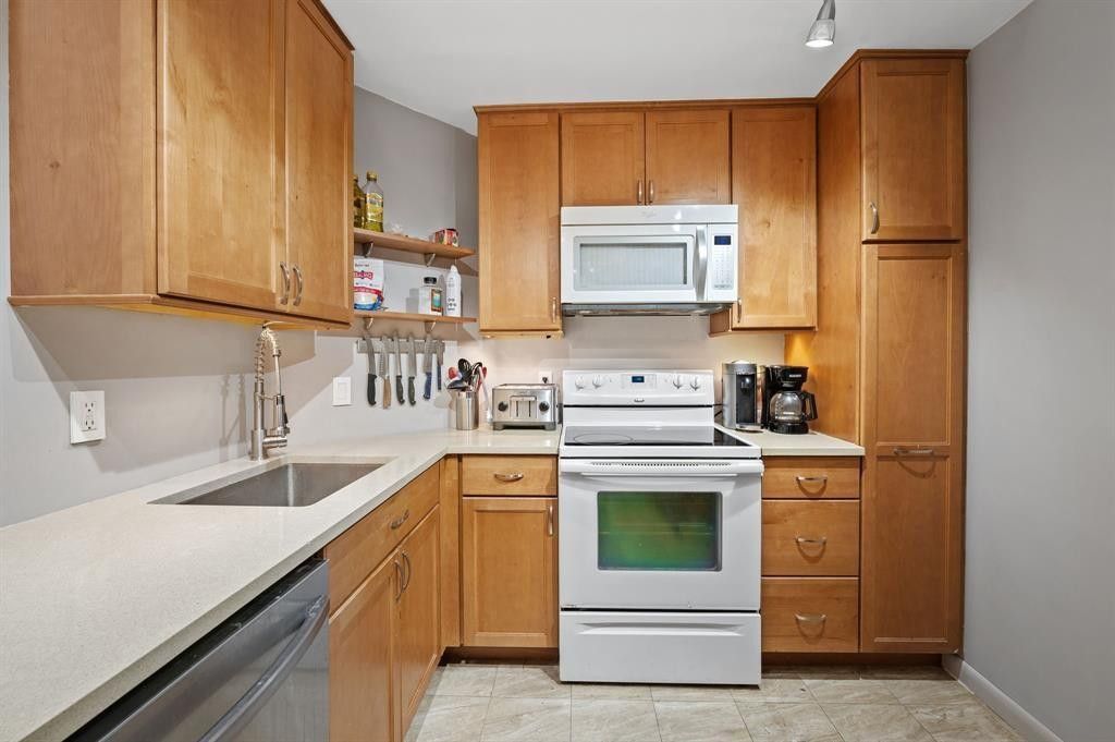 340 Sunset Drive, Unit 401, Fort Lauderdale, FL 33301 Photo
