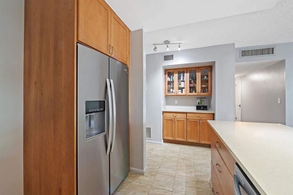 340 Sunset Drive, Unit 401, Fort Lauderdale, FL 33301 Photo