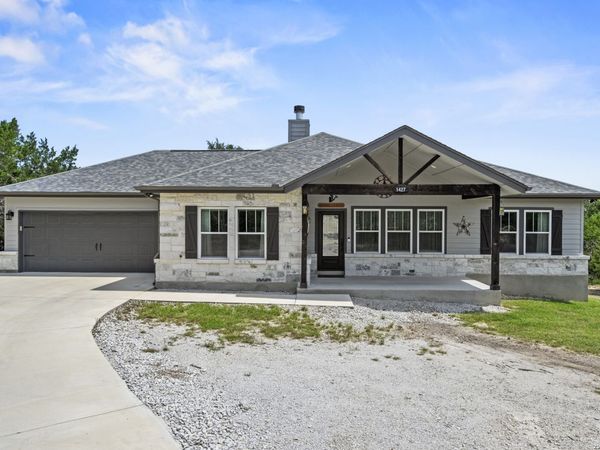 1427 BIRCH LN, Fischer, TX 78623