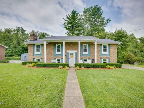 236 Keystone Drive, Blountville, TN 37617