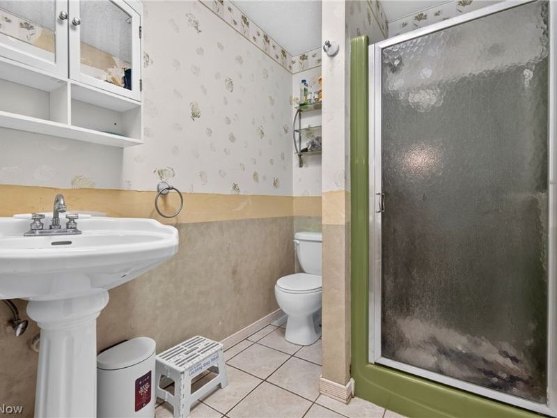 1110 E Front Street, Dover, OH 44622 Photo 14