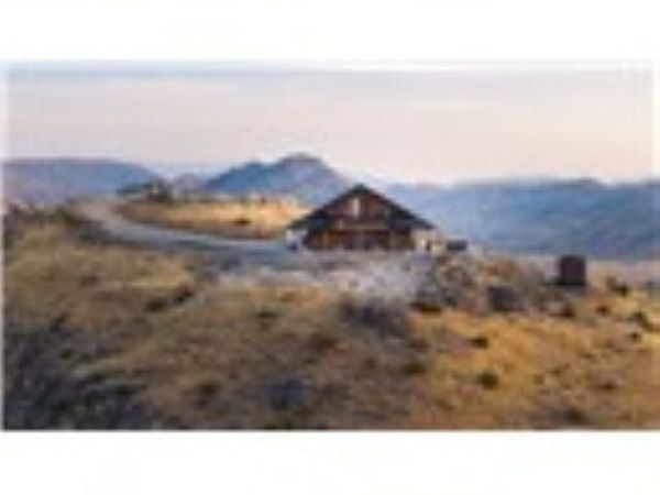 66 Sugarloaf Rd, Brewster, WA 98812