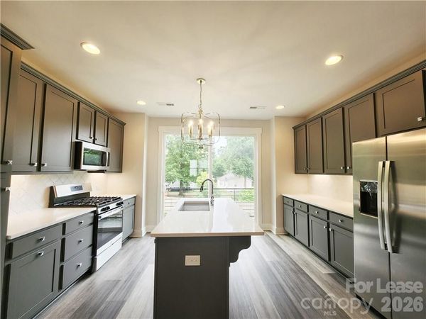 618 West End Drive , Charlotte, NC 28208