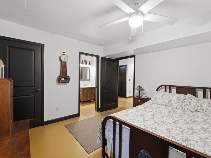 1319 Indianola Avenue, Columbus, OH 43201 Photo 44