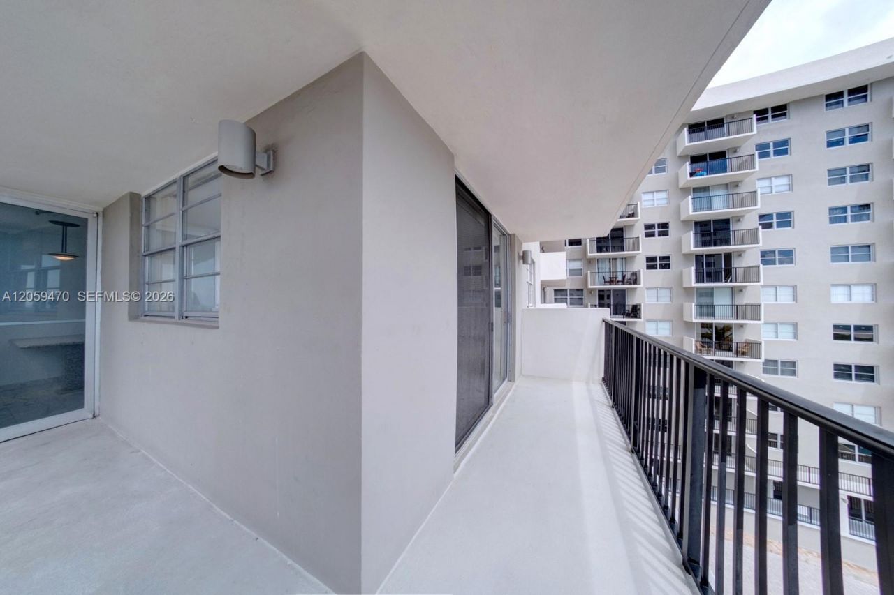 9273 Collins Ave , Unit 212, Surfside, FL 33154 Photo