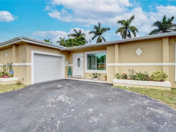 2330 NW 81st Ave , Sunrise, FL 33322