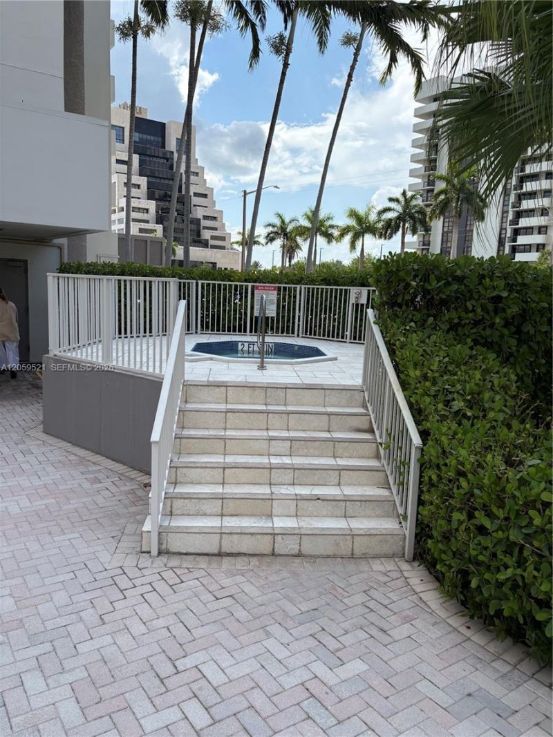 625 Biltmore Way, Unit 501, Coral Gables, FL 33134 Photo