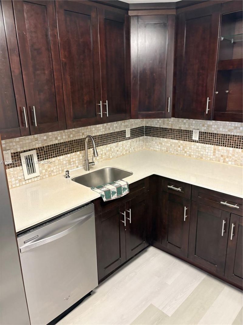 625 Biltmore Way, Unit 501, Coral Gables, FL 33134 Photo