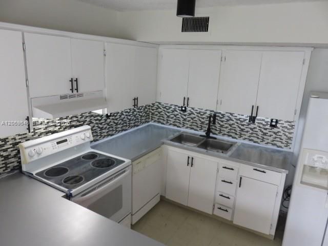 12300 SW 18 Te , Miami, FL 33175 Photo