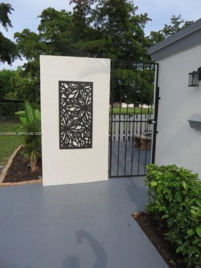 12300 SW 18 Te , Miami, FL 33175 Photo