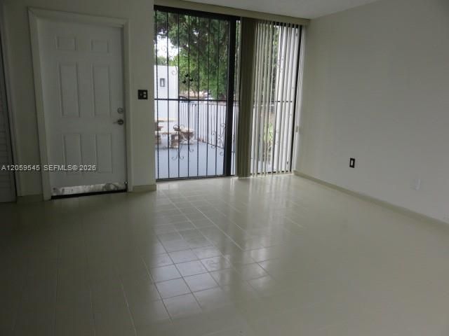 12300 SW 18 Te , Miami, FL 33175 Photo