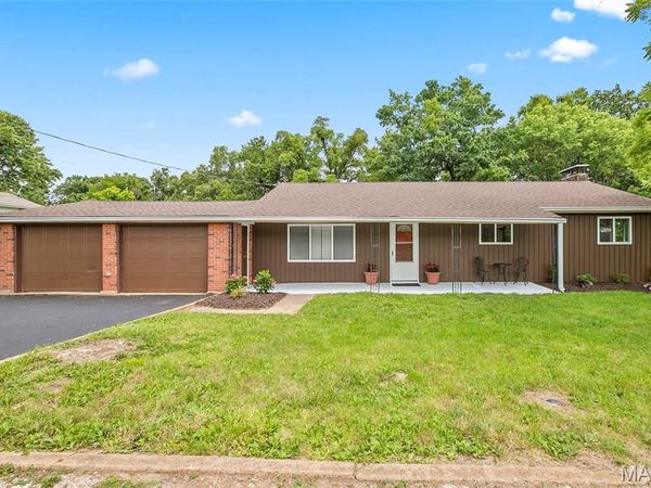 317 Vasel Drive, Fenton, MO 63026