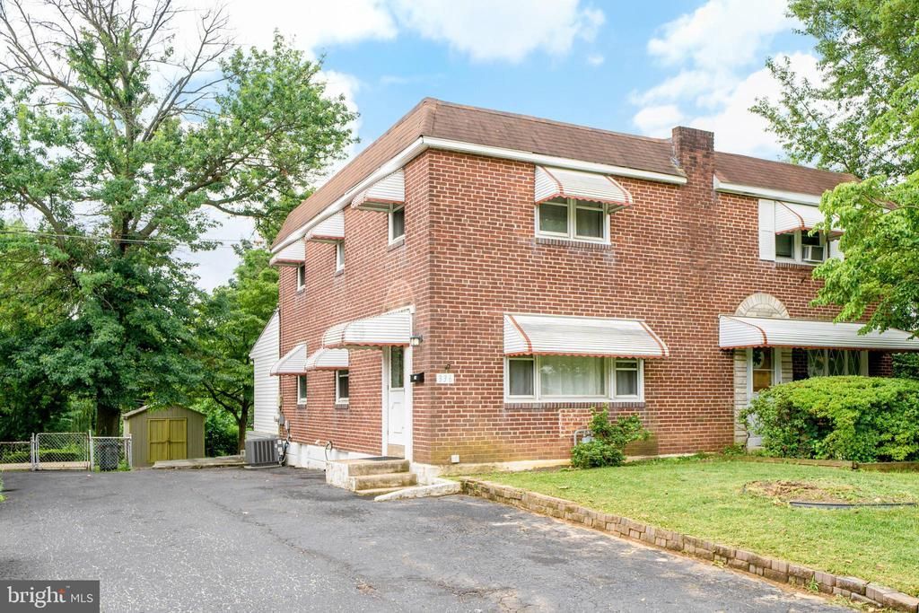 336 HOLLAND STREET , CRUM LYNNE, PA 19022