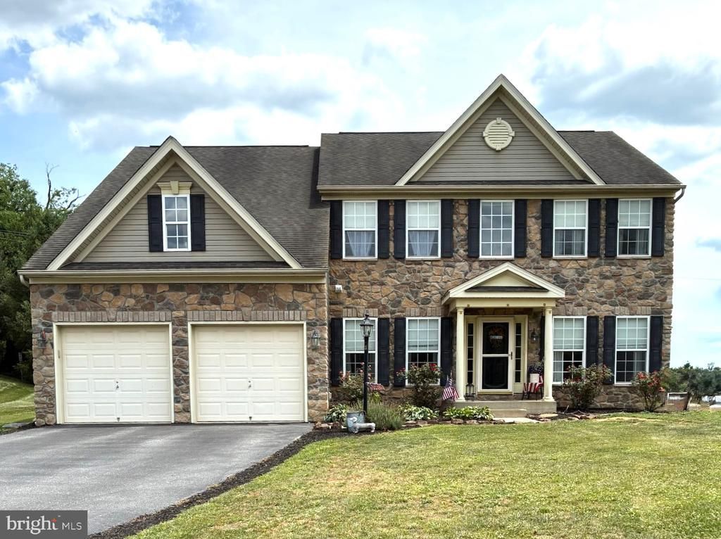 2780 QUAKER COURT , YORK, PA 17408