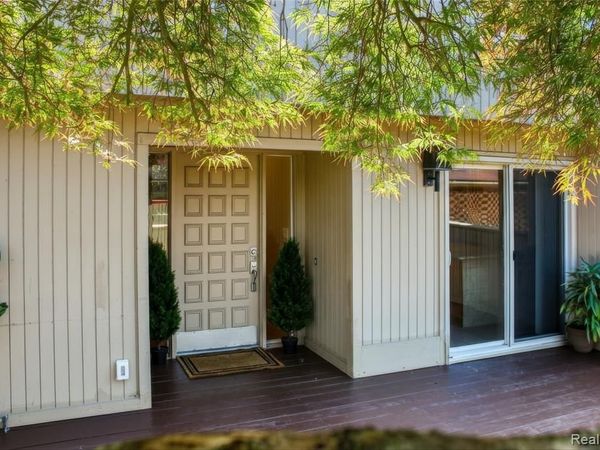 7364 Balsam Court Unit 32 , West Bloomfield Twp, MI 48322