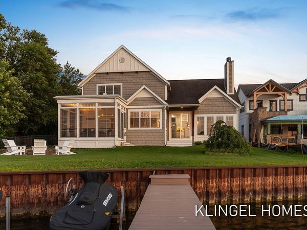 702 Elk Avenue, Spring Lake, MI 49456