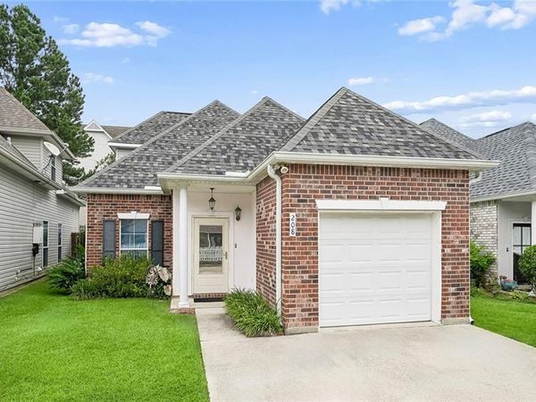 208 EMERALD OAKS Drive , Covington, LA 70433