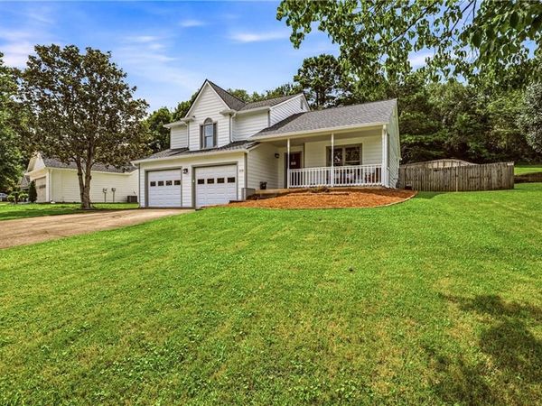 1779 Latour Drive NE, Marietta, GA 30066