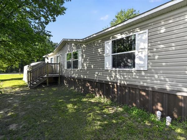 904 Pawnee Trail , Granbury, TX 76048