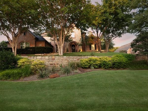 805 Lake Breeze Drive , Highland Village, TX 75077