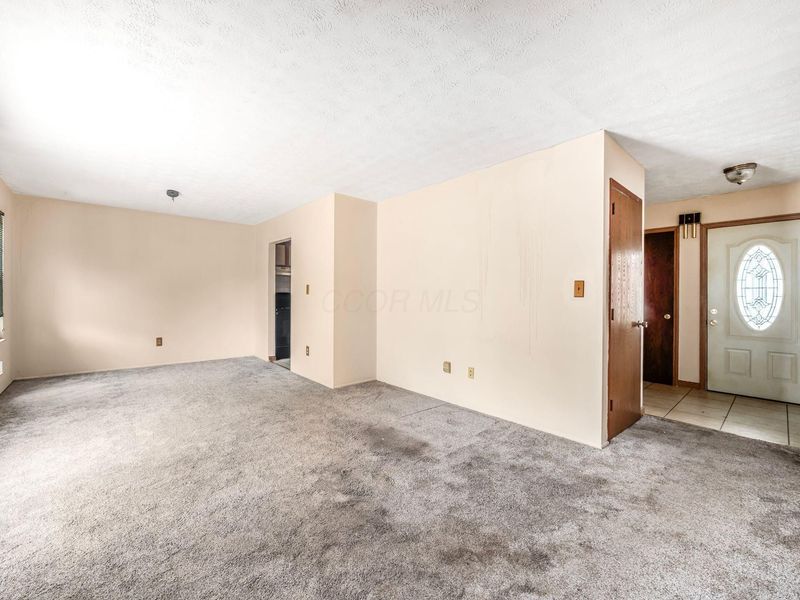 6607 Birch Park Drive, Galloway, OH 43119 Photo 12