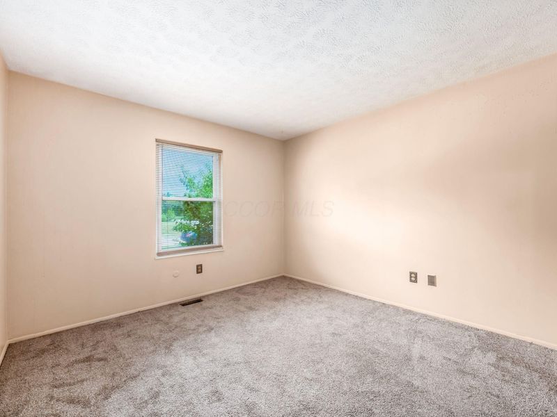 6607 Birch Park Drive, Galloway, OH 43119 Photo 17