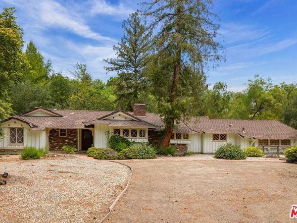 5854 Round Meadow Road, Hidden Hills, CA 91302