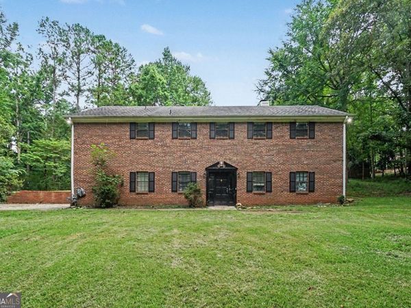 415 Grist Mill Drive E, Acworth, GA 30101