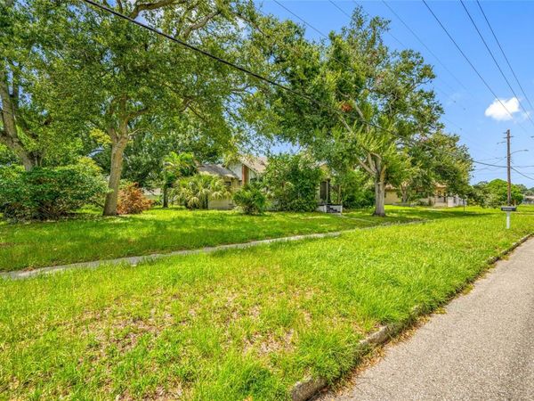 2208 N LINCOLN AVENUE , TAMPA, FL 33607