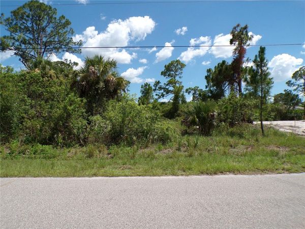 SIMONTON AVENUE , NORTH PORT, FL 34286
