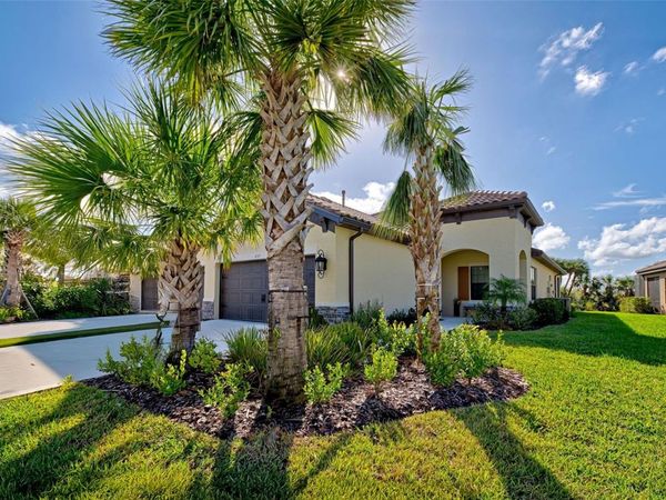 233 PALIDORO CIRCLE , NOKOMIS, FL 34275