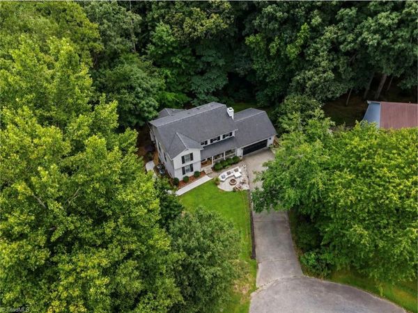 1450 Old Coach Road , Kernersville, NC 27284