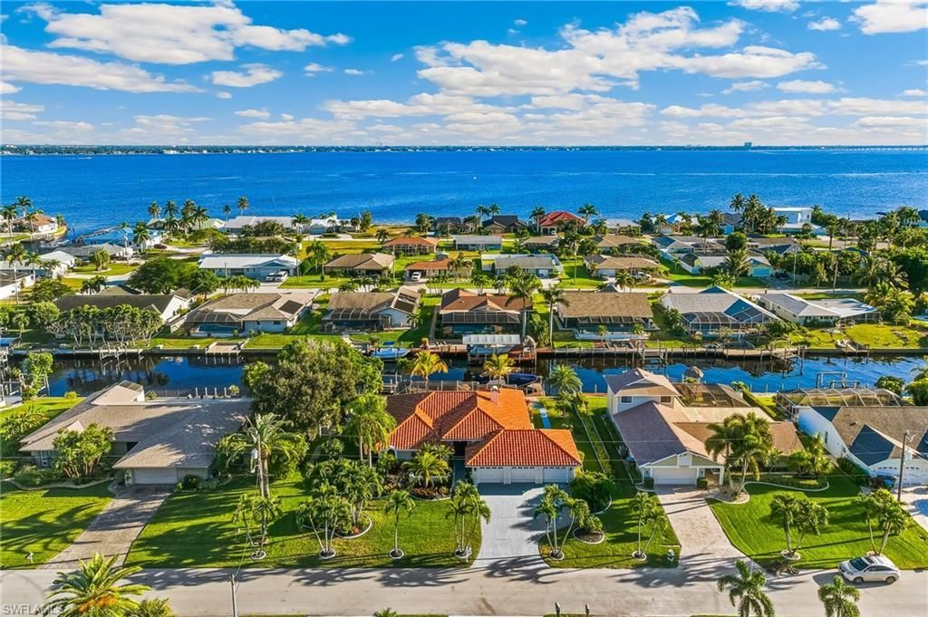 2318 SE 27th St, Cape Coral, FL 33904 Photo