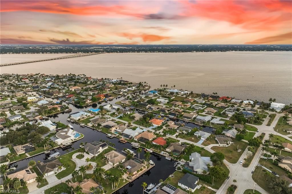 2318 SE 27th St, Cape Coral, FL 33904 Photo