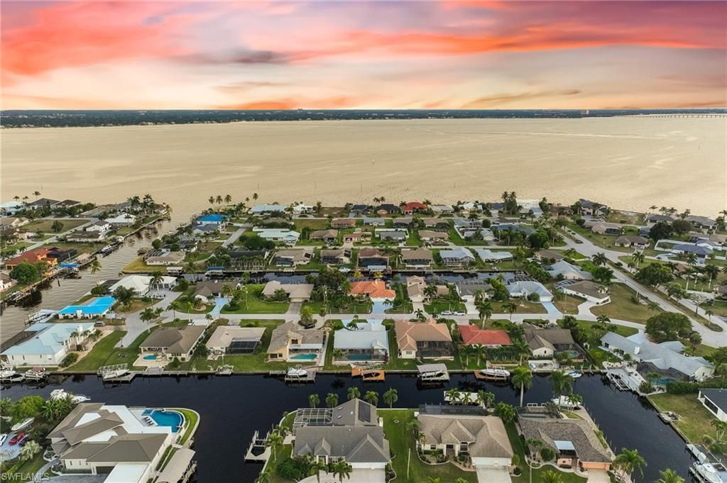 2318 SE 27th St, Cape Coral, FL 33904 Photo