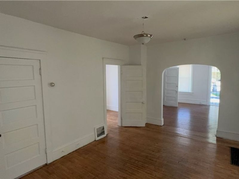 1065 E 77th Street, Cleveland, OH 44103 Photo 2