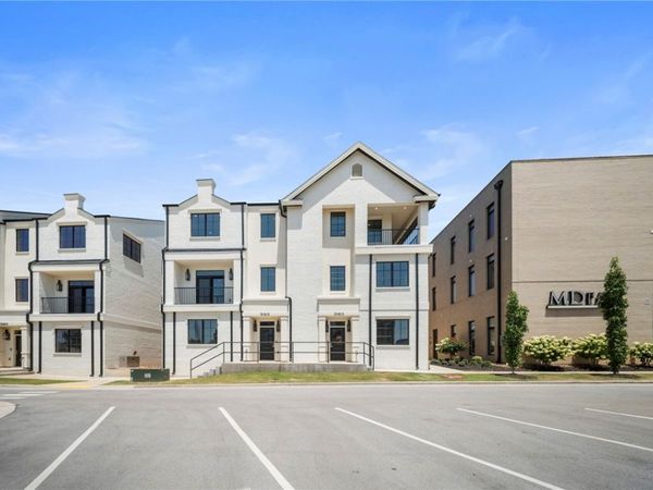 5189 Pauline Whitaker Parkway , Rogers, AR 72758