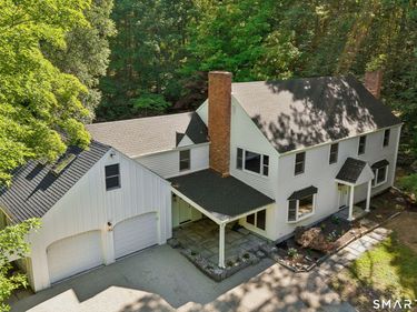 22 East Woods, Roxbury, CT 06783