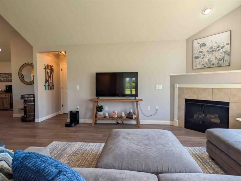 2680 N Canterbury Circle, Unit B, Port Clinton, OH 43452 Photo 25