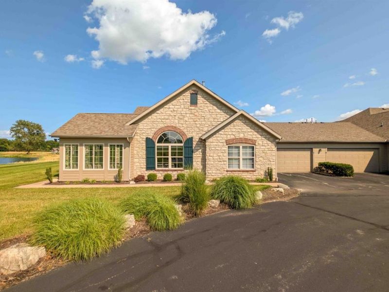 2680 N Canterbury Circle, Unit B, Port Clinton, OH 43452 Photo 7