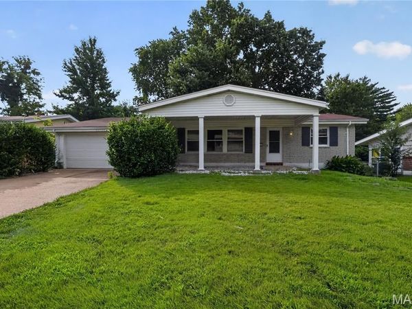 11138 Landseer Drive , St Louis, MO 63136