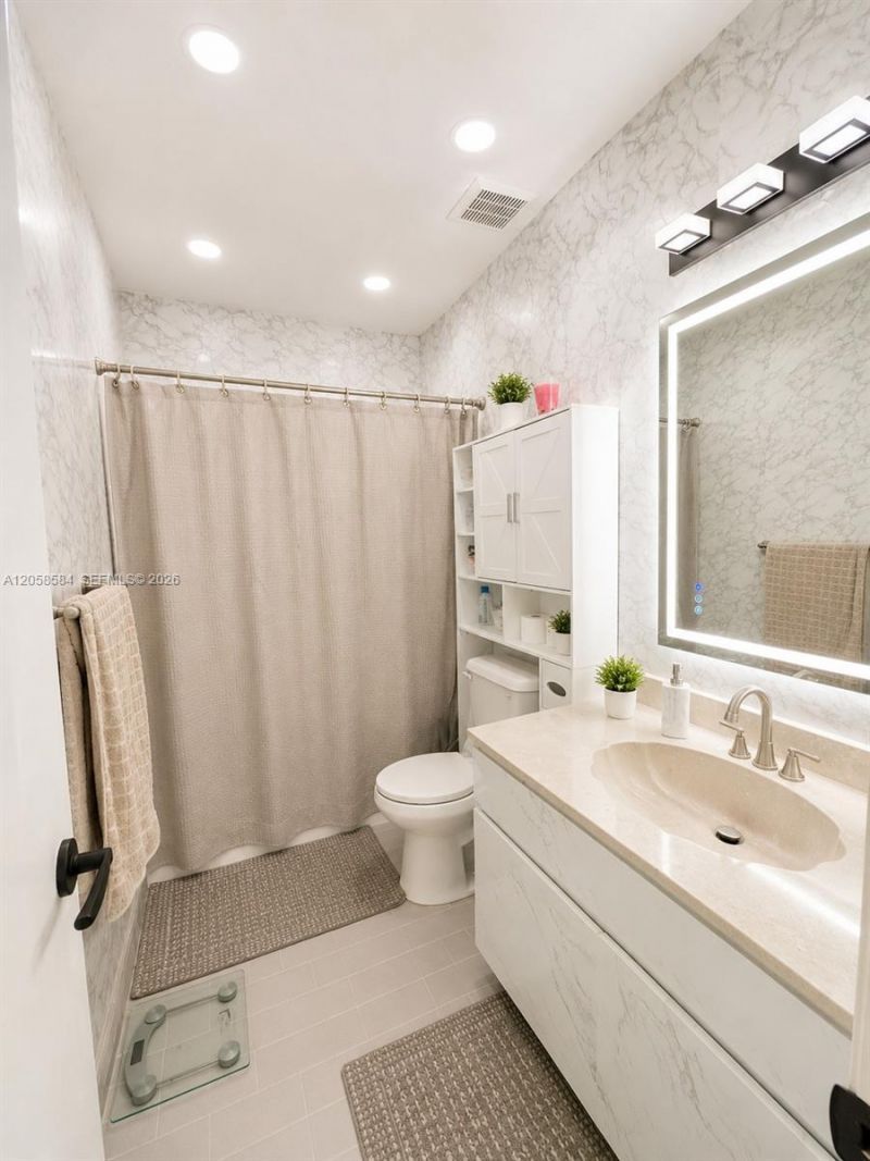 8261 SW 128 St , Unit 211, Pinecrest, FL 33156 Photo