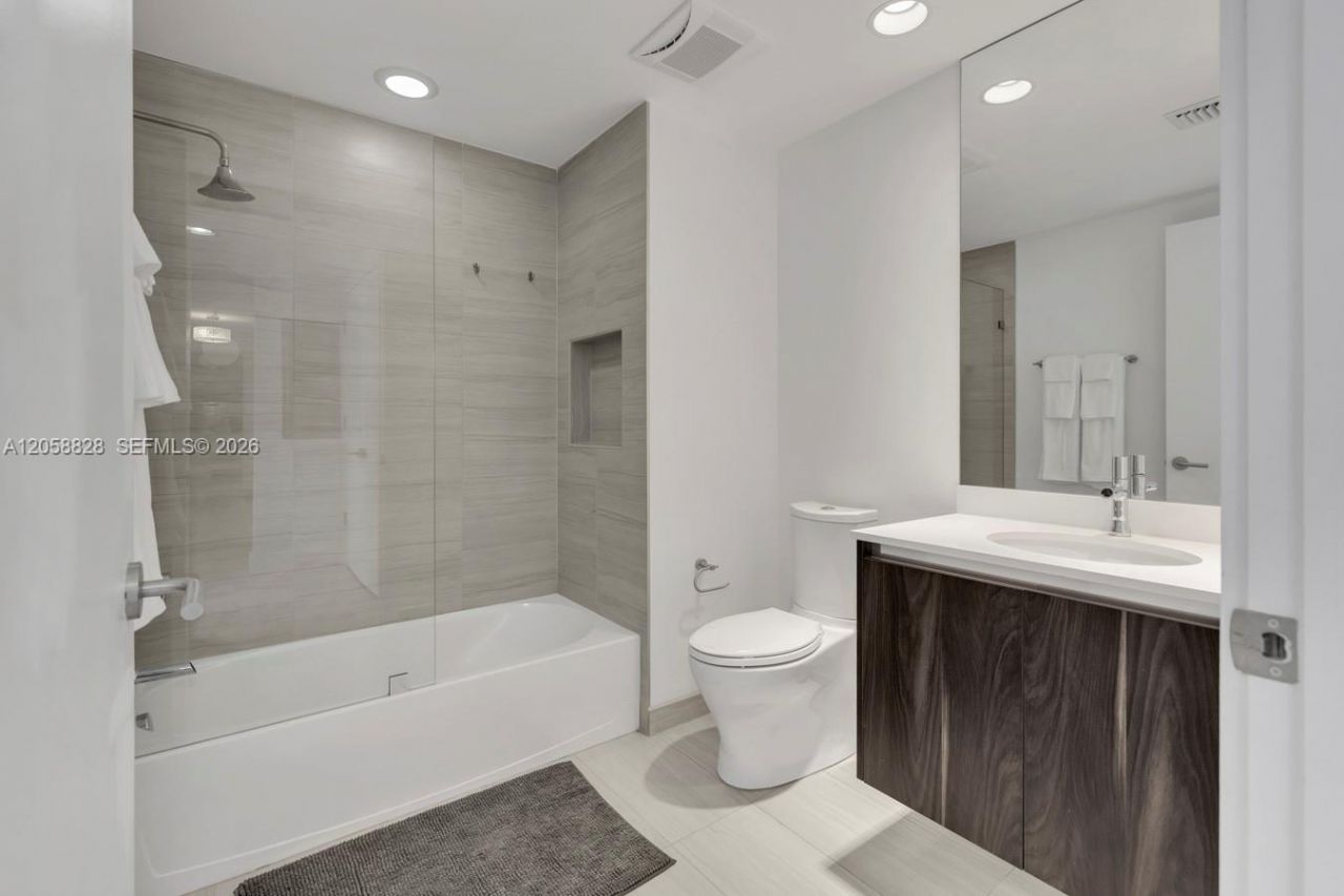 1180 N Federal Hwy , Unit 1009, Fort Lauderdale, FL 33304 Photo