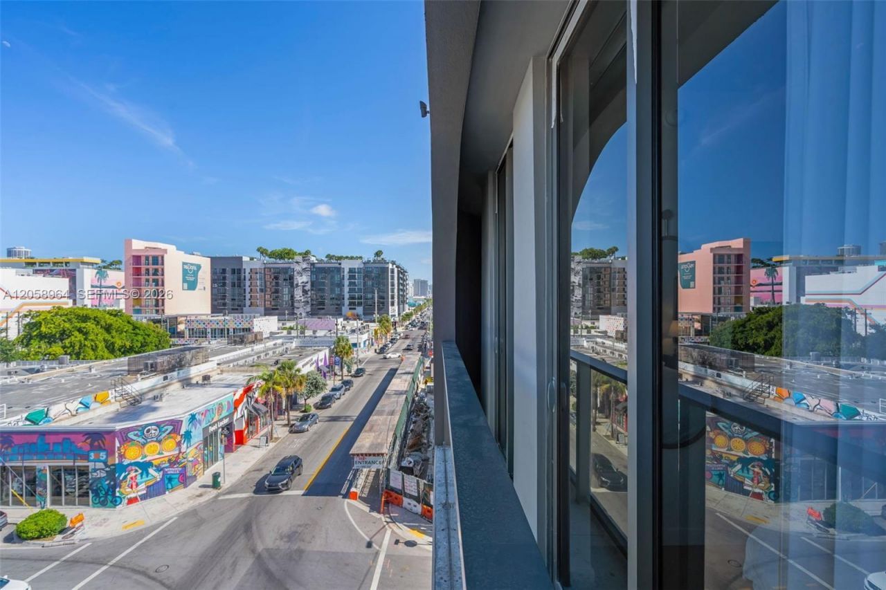2700 NW 2nd Ave, Unit 422, Miami, FL 33127 Photo