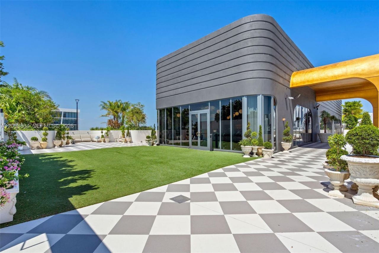 2700 NW 2nd Ave, Unit 422, Miami, FL 33127 Photo