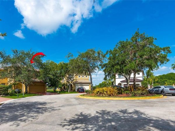 5271 SW 141st Ter, Miramar, FL 33027