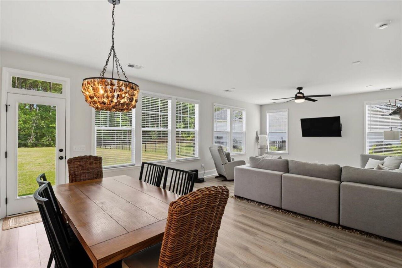 518 Chloe Elizabeth Court Photo 14