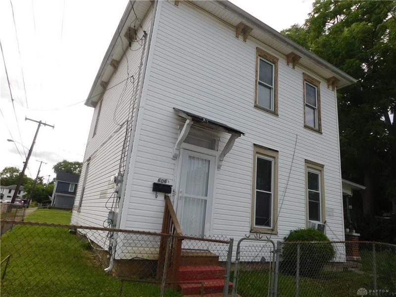 606 1/2 Mason Street, Springfield, OH 45503 Photo 2