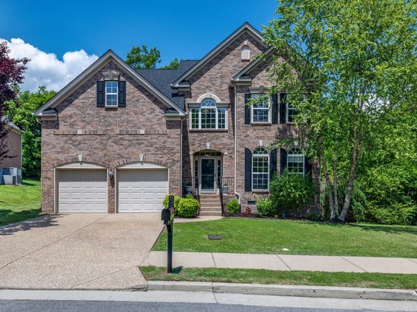 1204 Beech Hollow Dr, Nashville, TN 37211